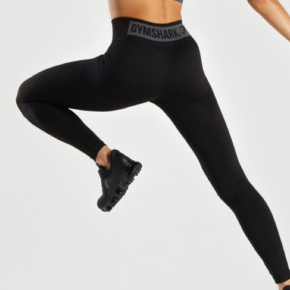 Gymshark black leggings - Picture 1 of 9
